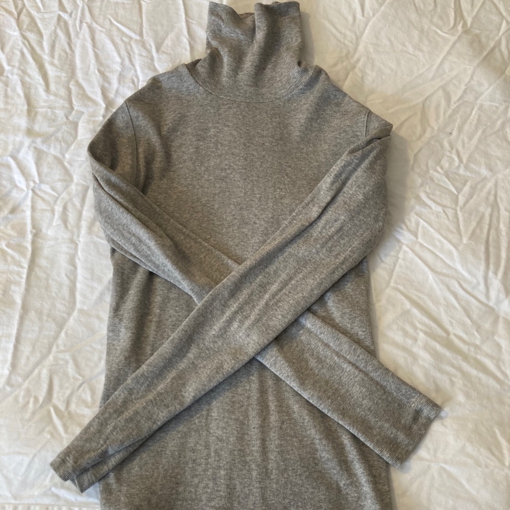 Everlane turtleneck